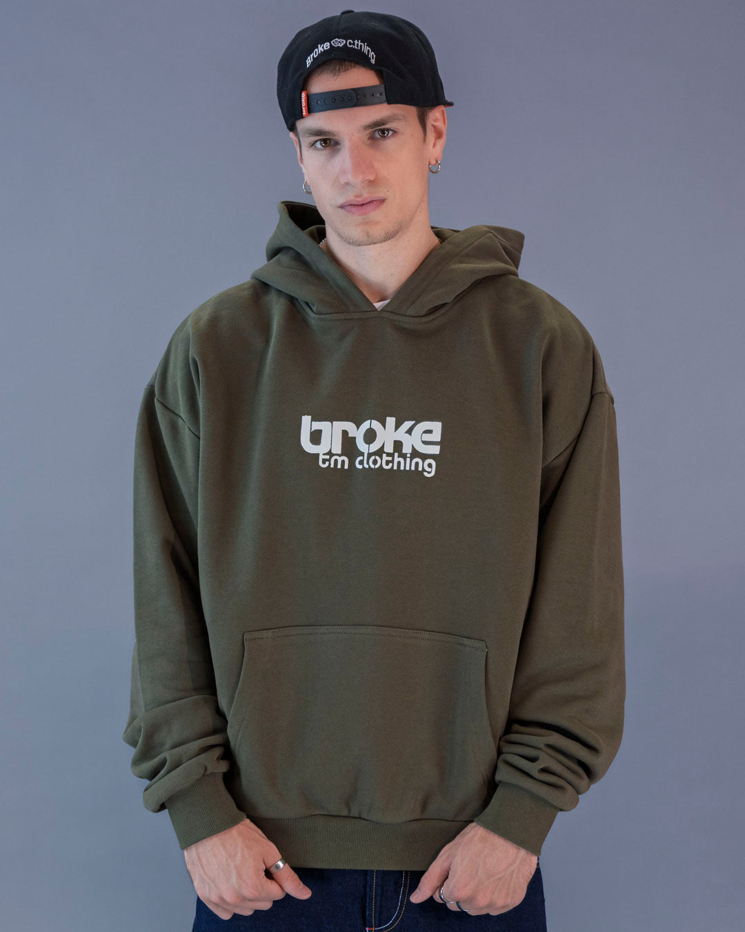 ARTY BROKE FAMILY GRAY