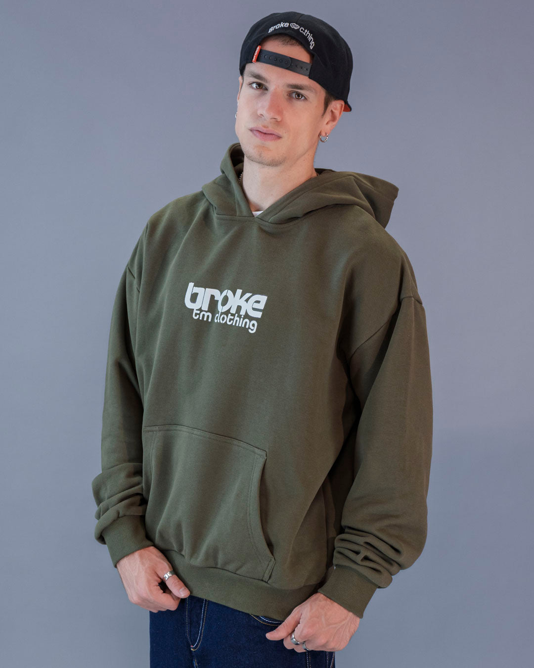 ARTY BROKE FAMILY GRAY