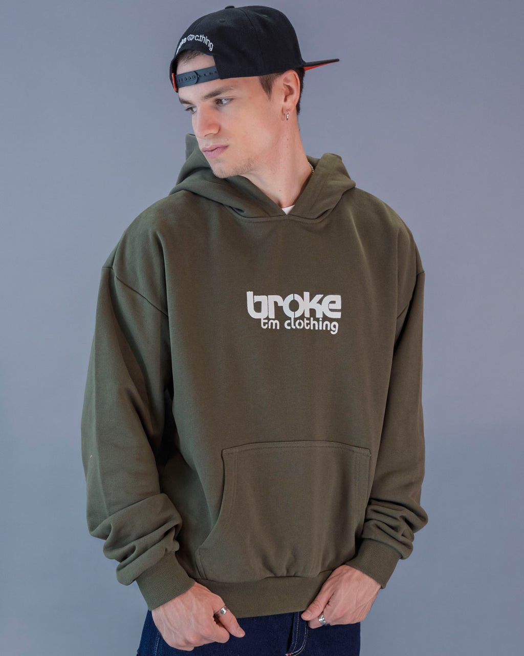 ARTY BROKE FAMILY GRAY