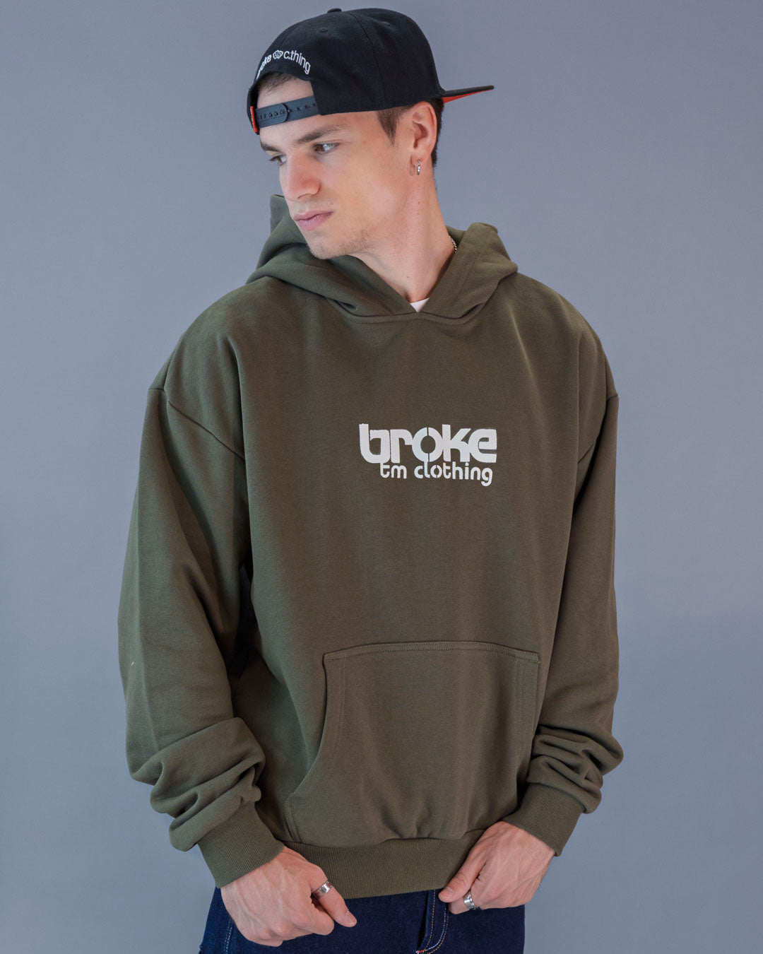 ARTY BROKE FAMILY GRAY