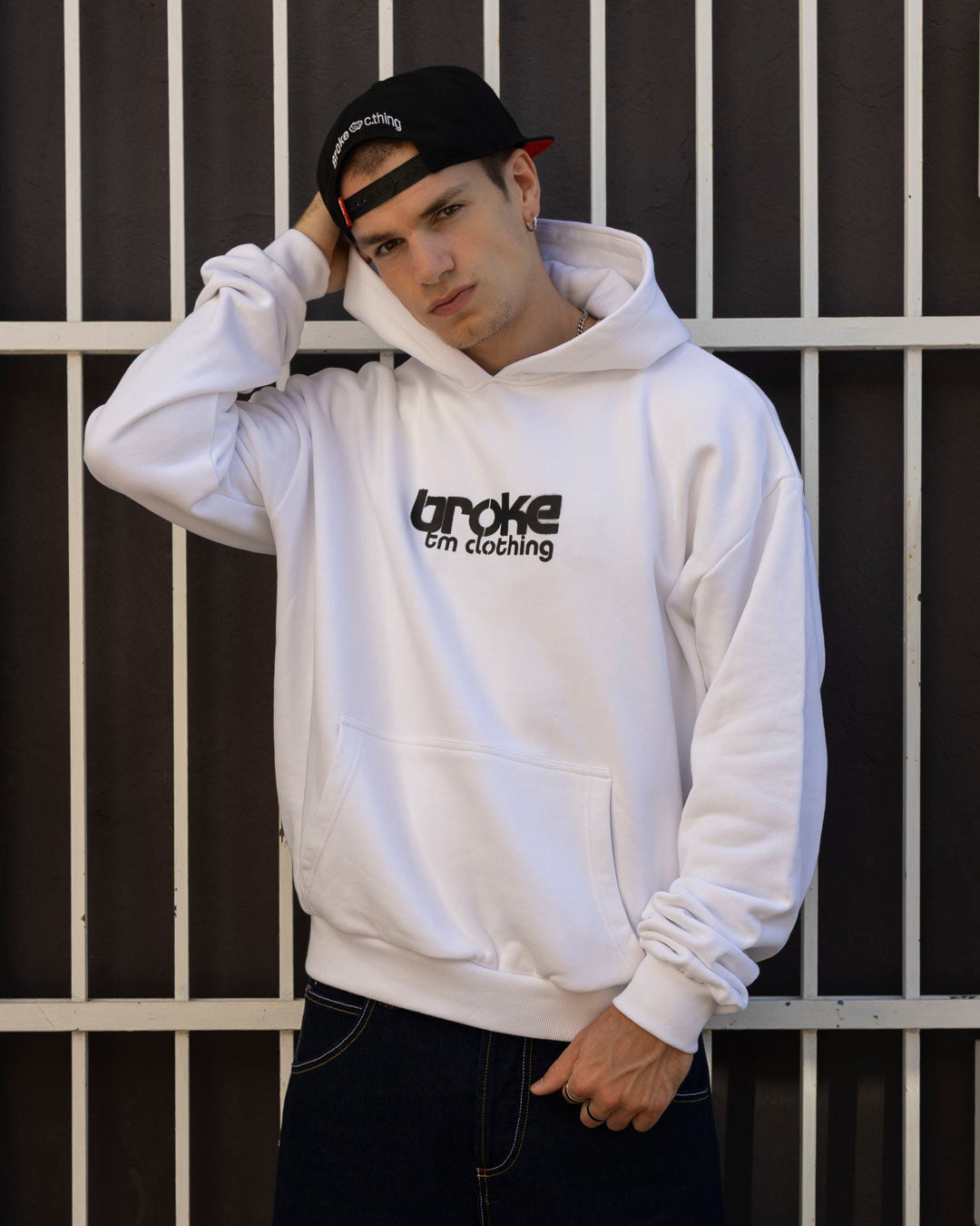 ARTY BROKE FAMILY GRAY