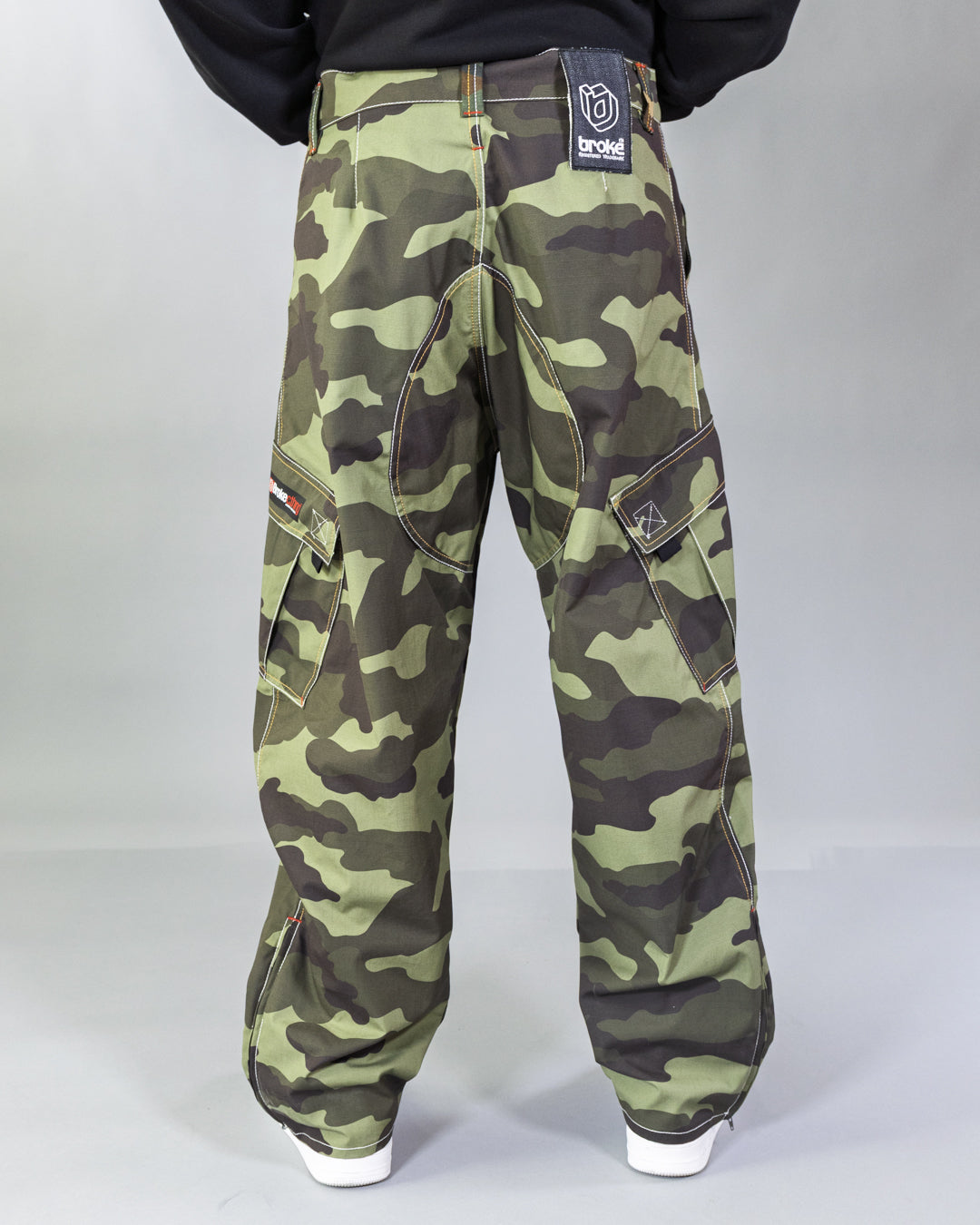 Pantalon Dikye en gabardine grise 