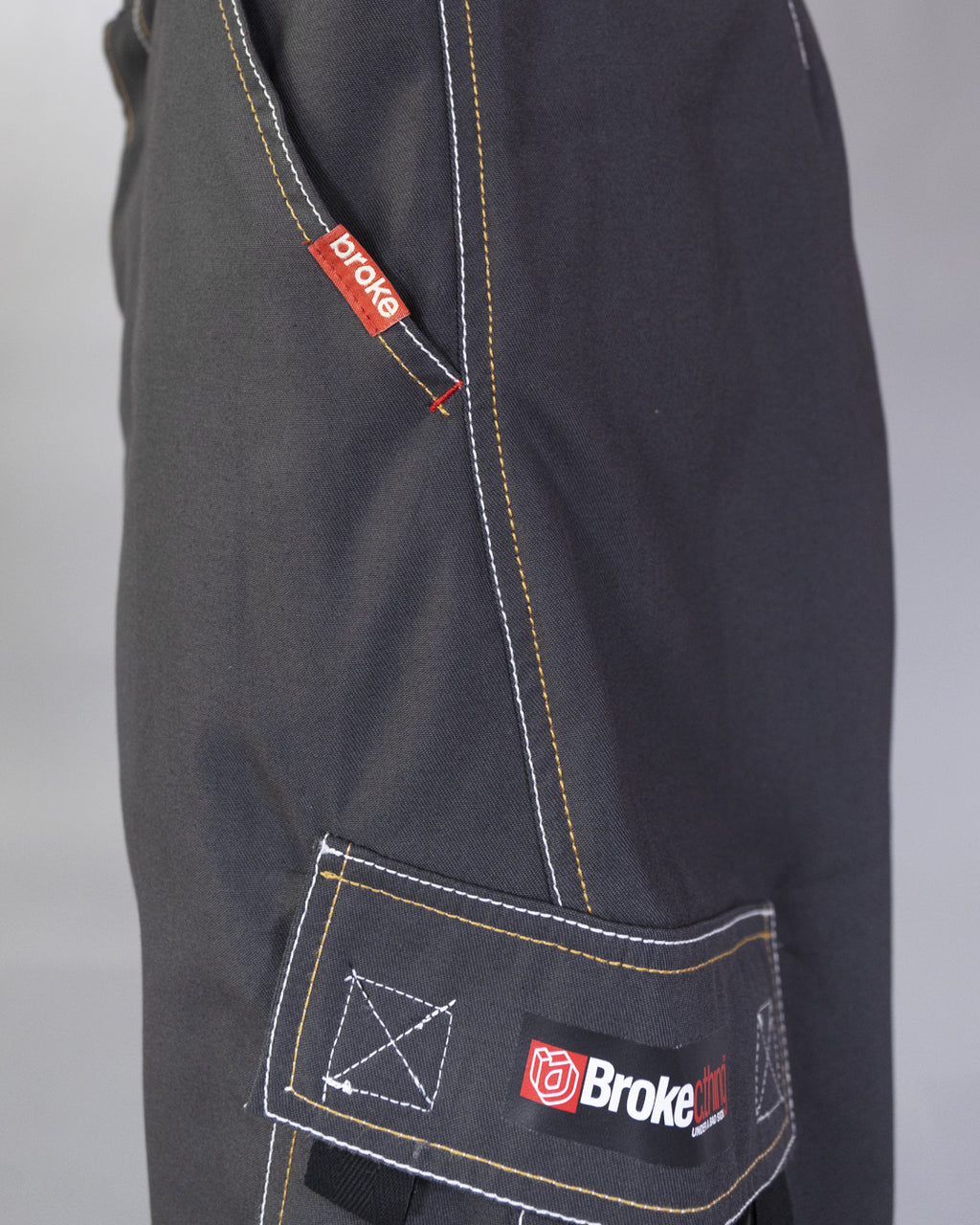 Pantalon Dikye en gabardine grise 