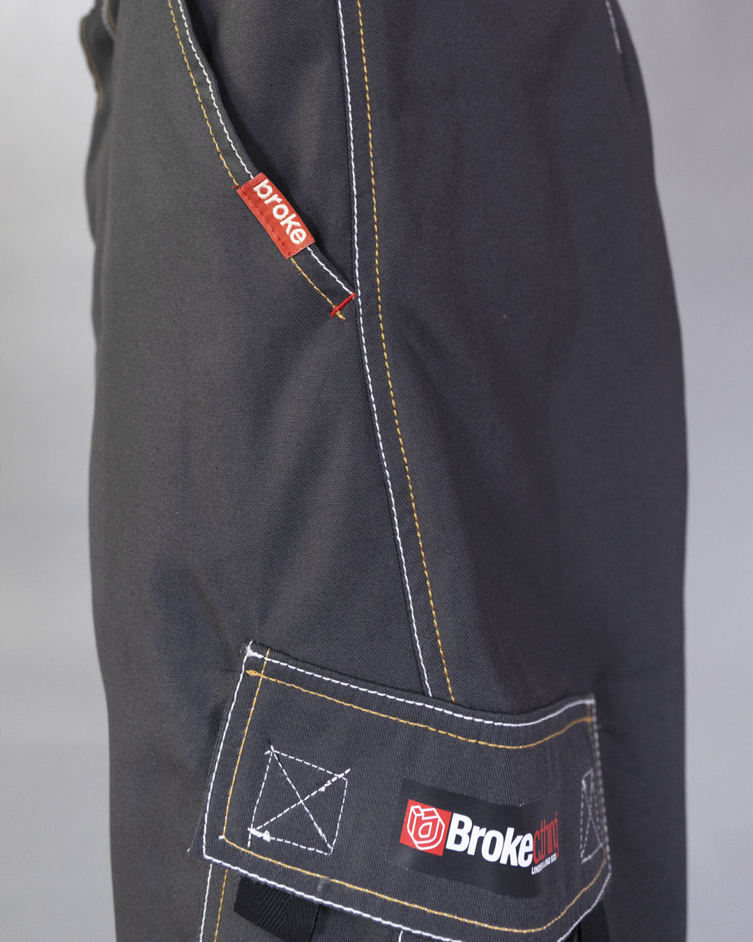 Pantalon Dikye en gabardine grise 