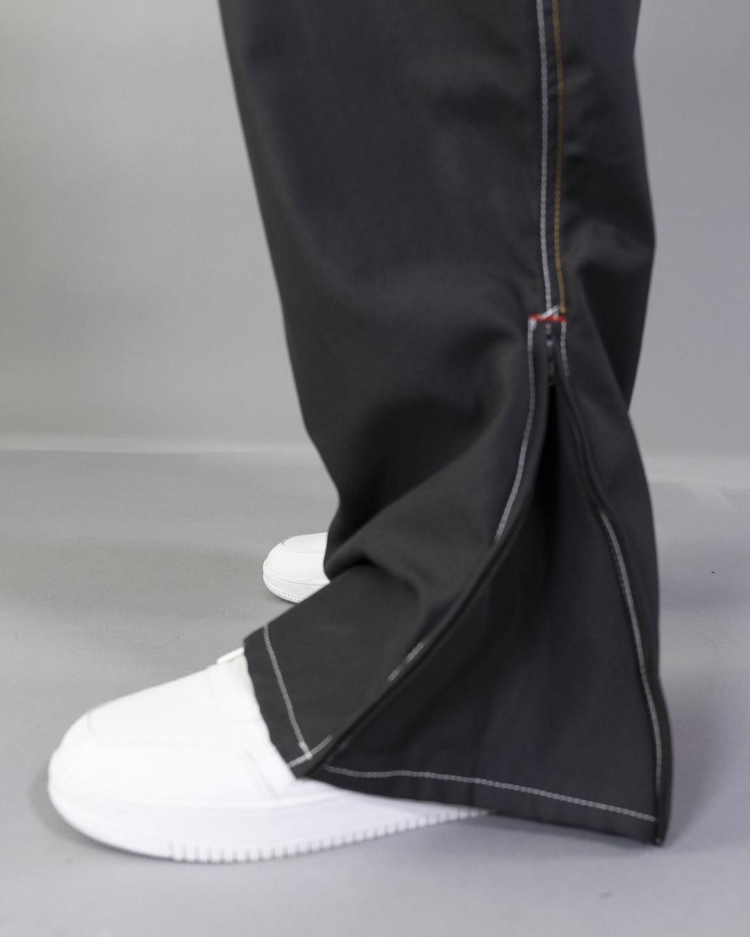 Pantalon Dikye en gabardine grise 