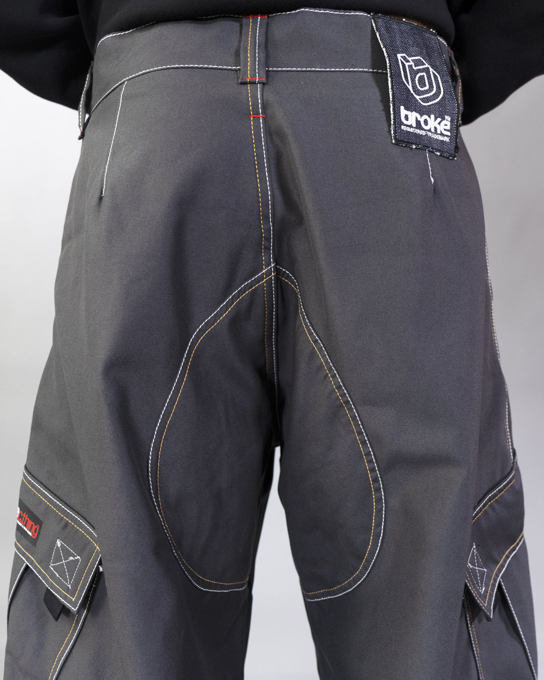 Pantalon Dikye en gabardine grise 