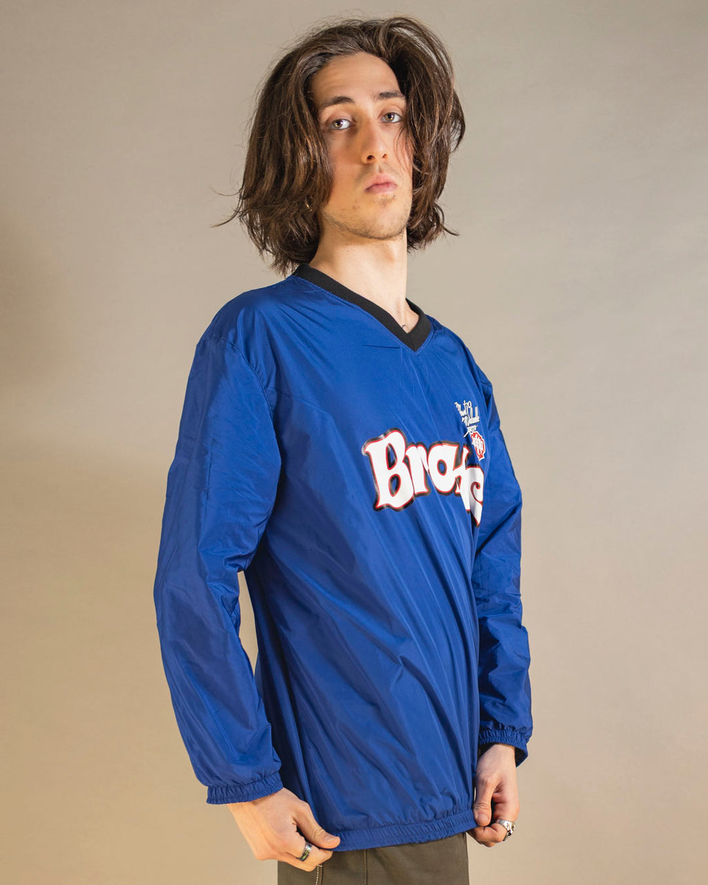 Pull ras du cou bleu cassé 