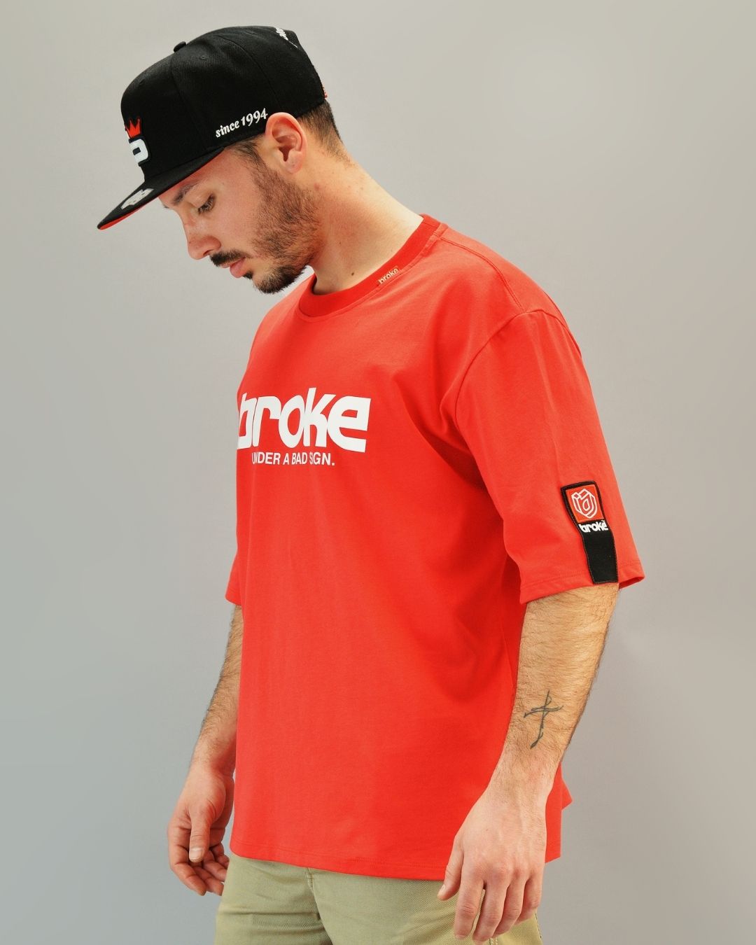 ISTITUTIONAL RED - Tee