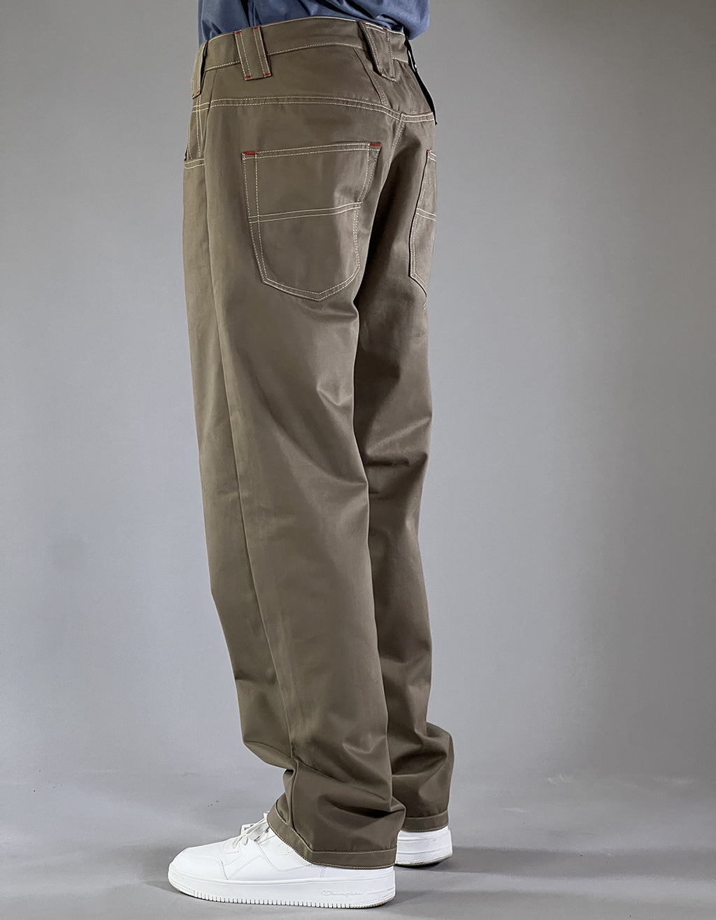 Dikye-Hose aus grauer Gabardine 
