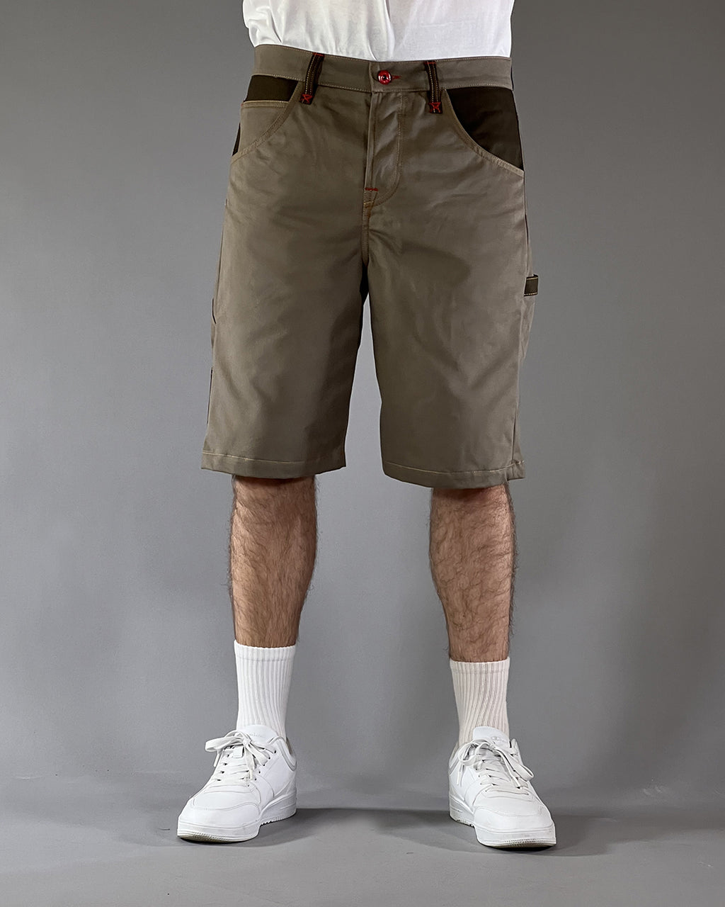 Broke – Work Short Outline – Moss & Mocha