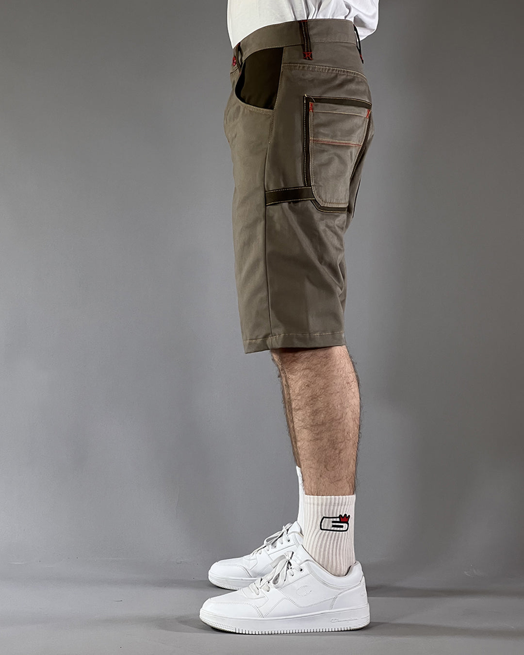 Broke – Work Short Outline – Moss & Mocha