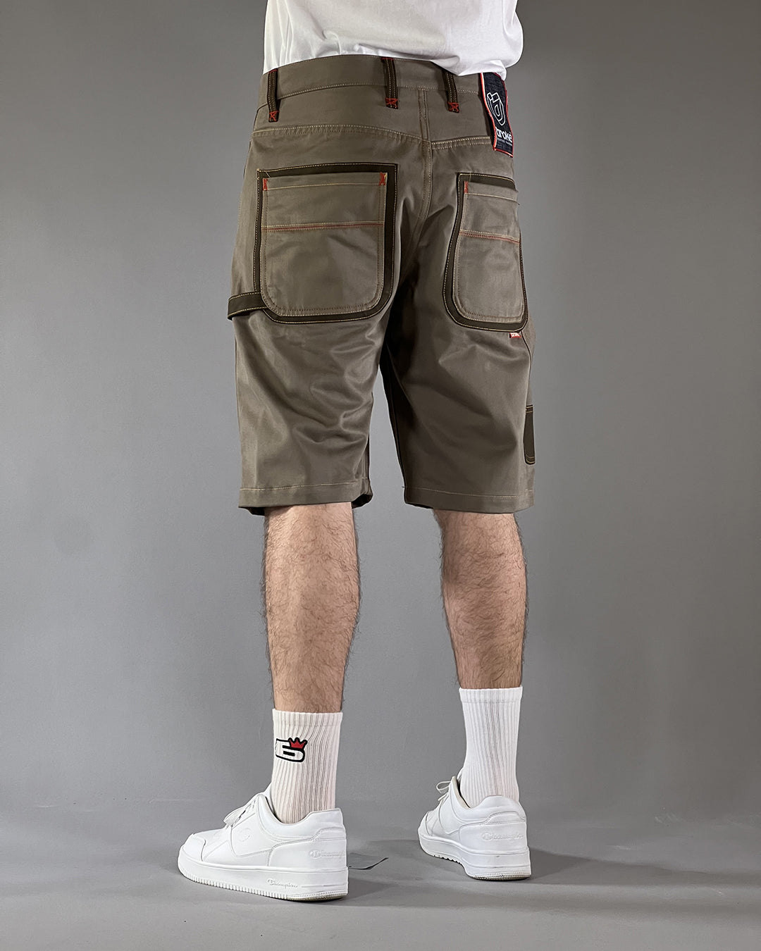 Broke – Work Short Outline – Moss & Mocha