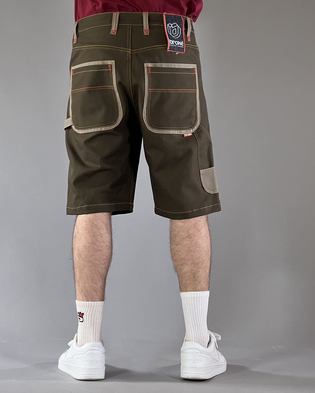 Broke – OUTLINE SHORT - Muschio e Mocha