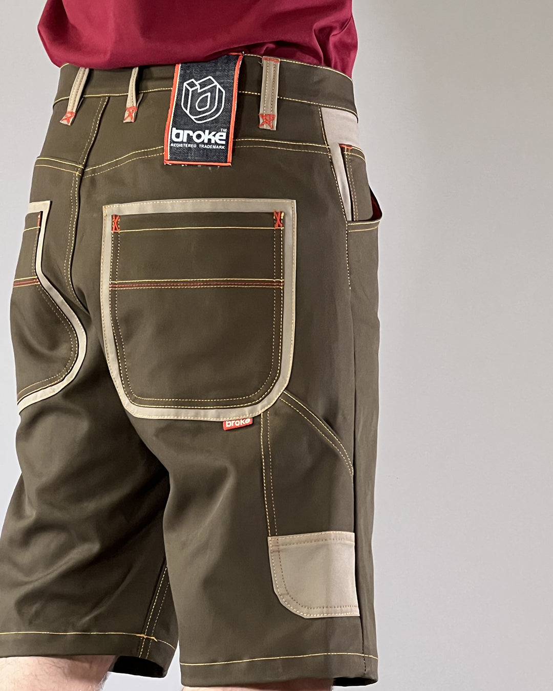 Broke – OUTLINE SHORT - Muschio e Mocha