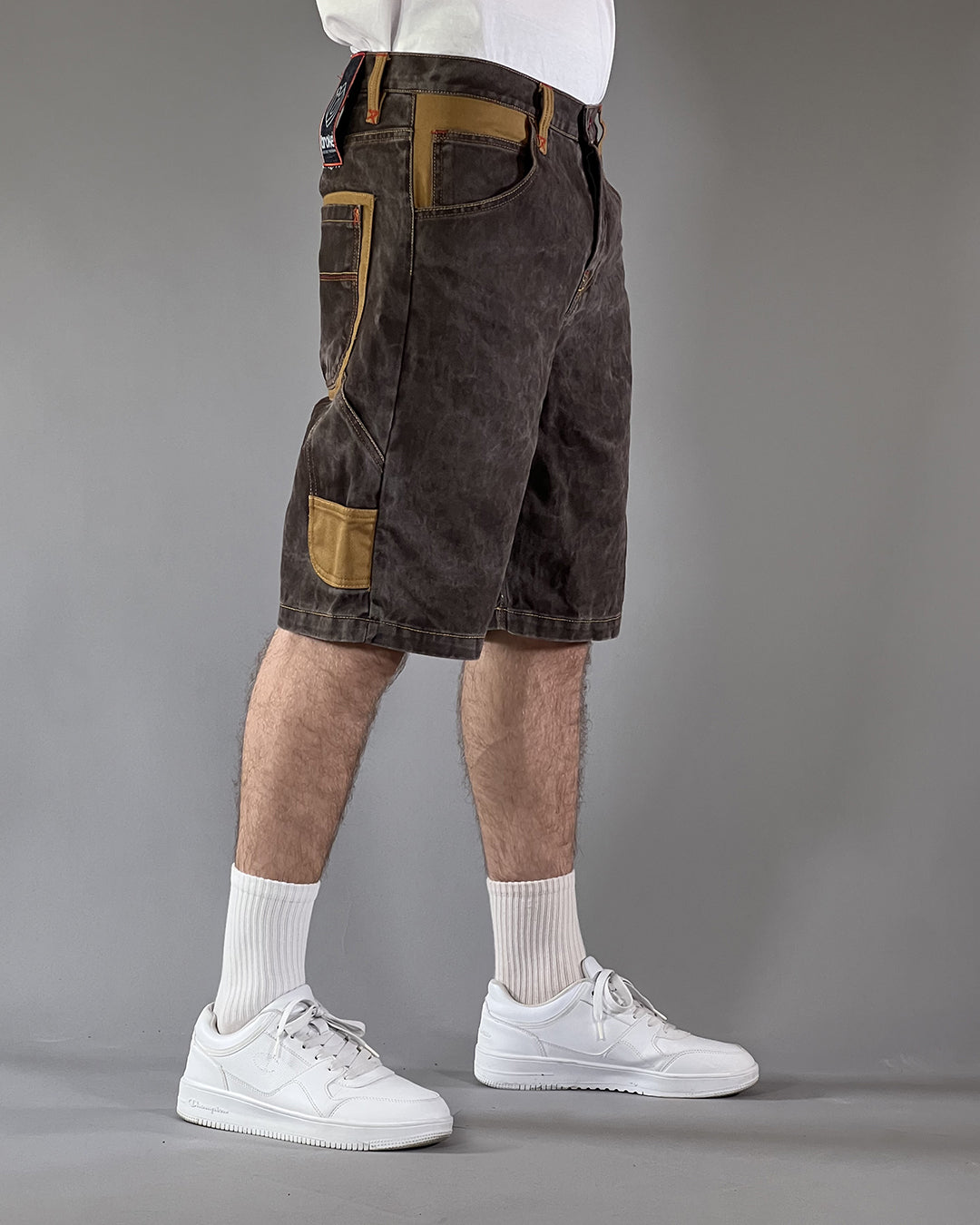 Broke – Work Short Outline – Coated Brown & Mustard