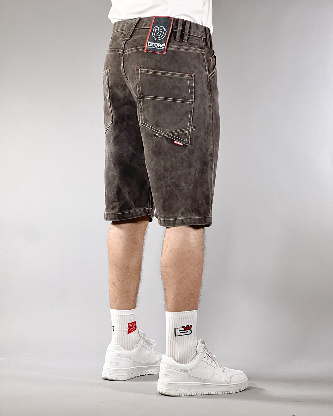 Broke -BASIC SHORTS – DESIGN 5-POCKETS – RESINATED CHARCOAL