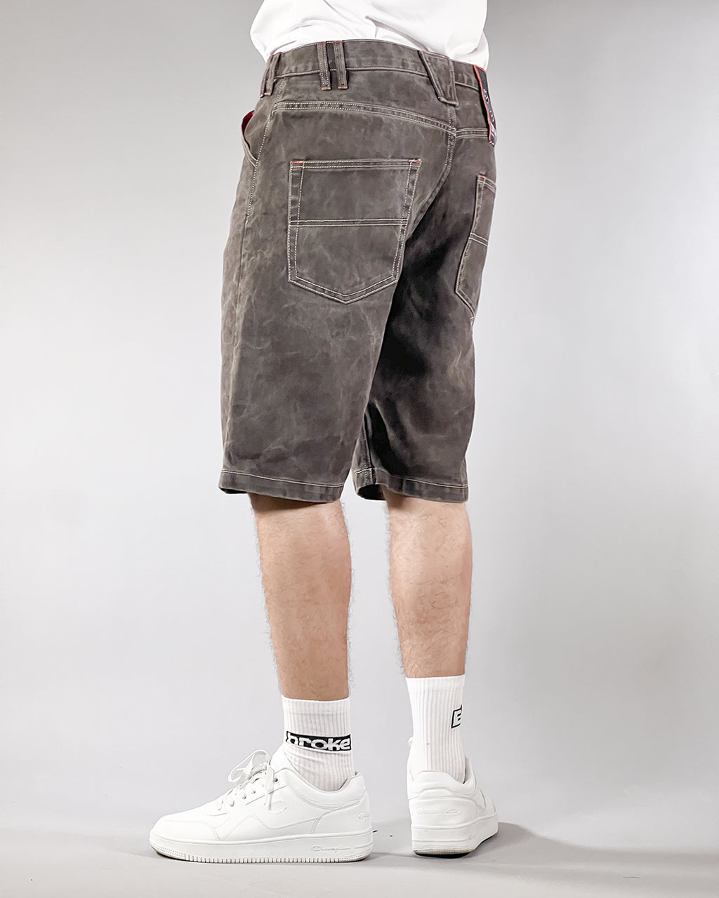 Broke -BASIC SHORTS – DESIGN 5-POCKETS – RESINATED CHARCOAL