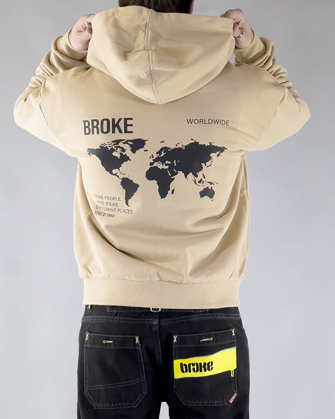 Felpa Zip Beige – Broke Worldwide