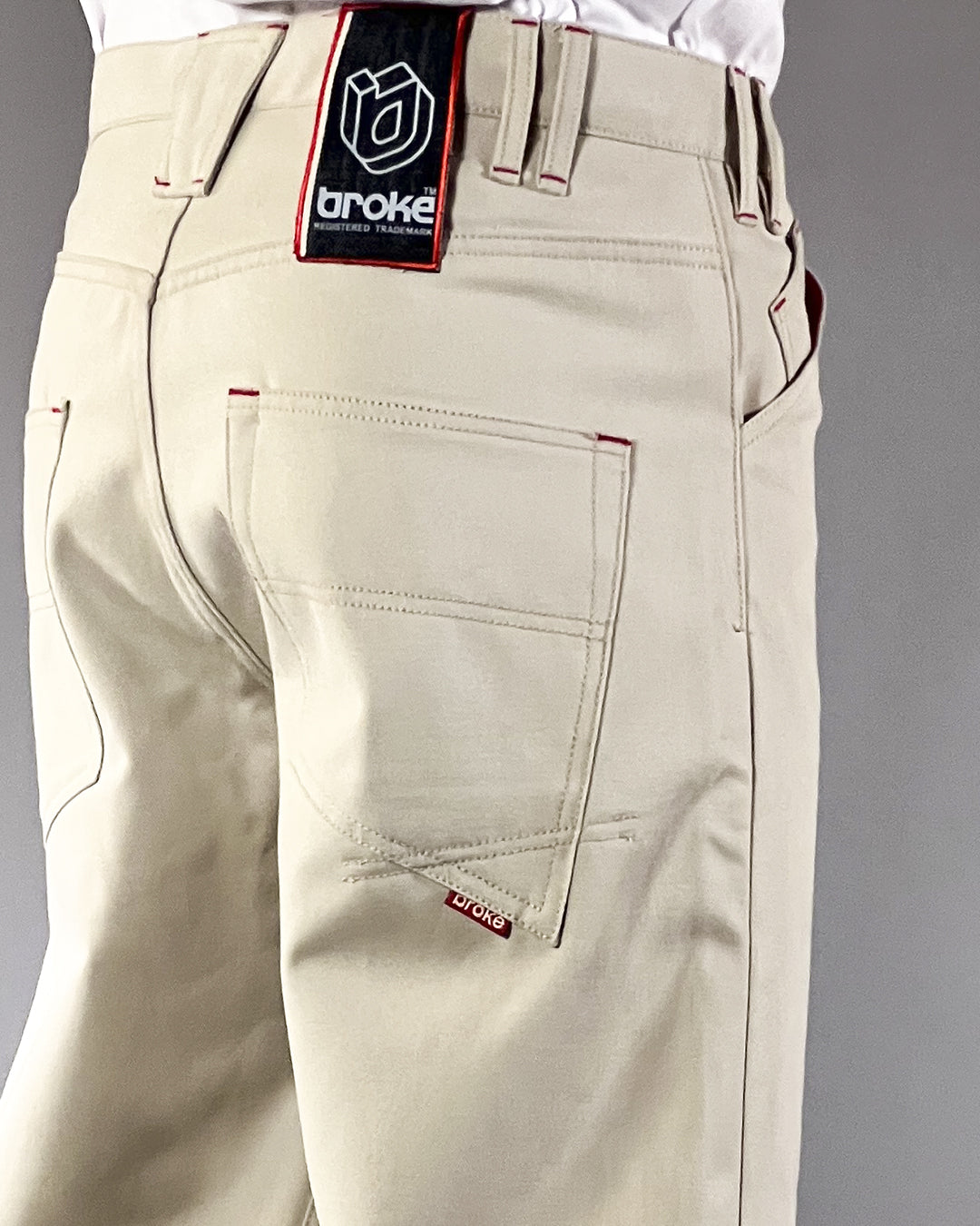 Pantalon Dikye en gabardine grise 