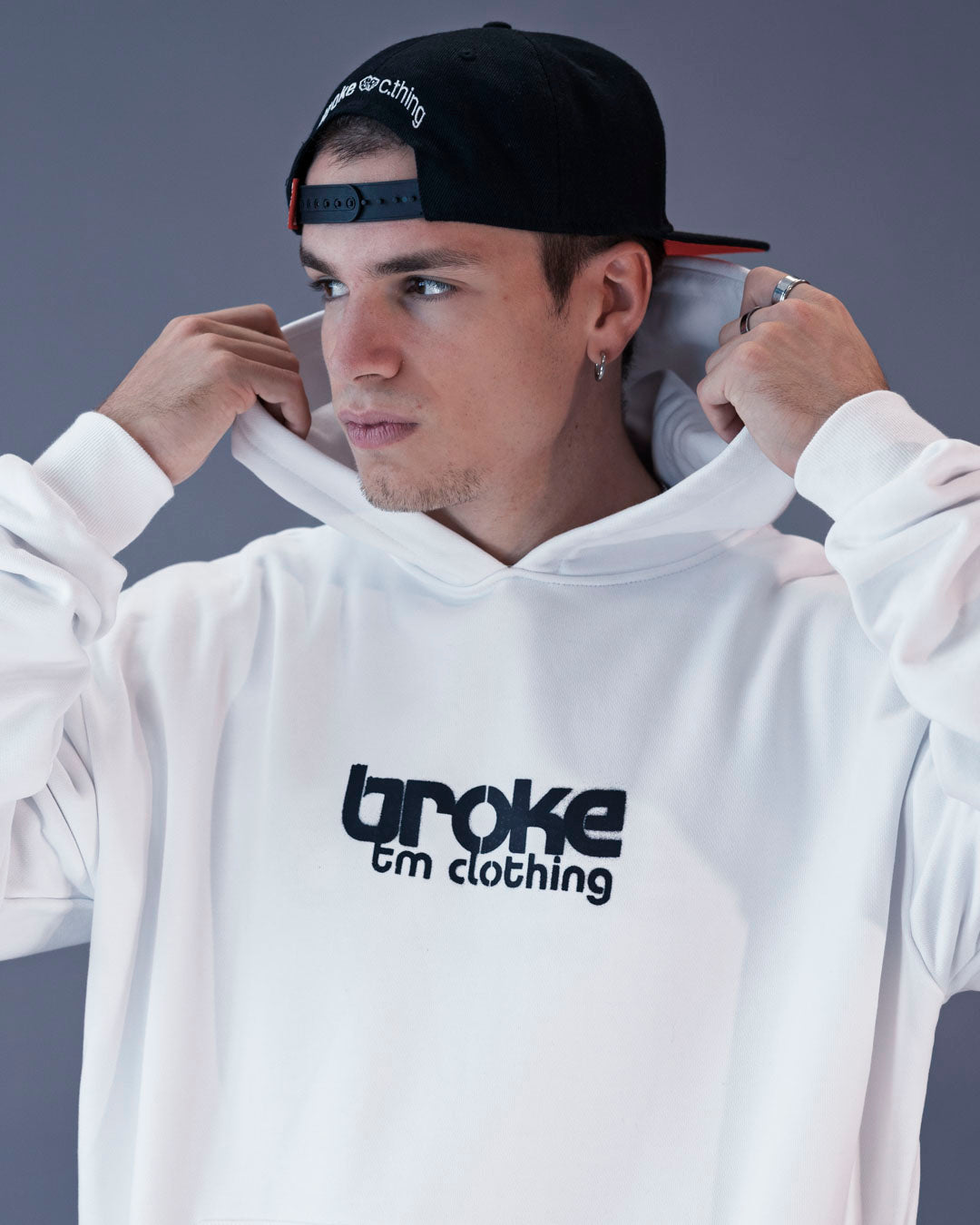 ARTY BROKE FAMILY GRAY